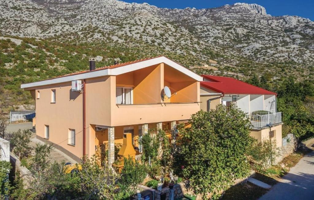 Apartmani Ivankovic Karlobag Εξωτερικό φωτογραφία