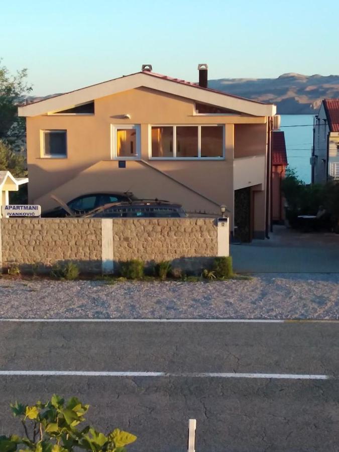 Apartmani Ivankovic Karlobag Εξωτερικό φωτογραφία