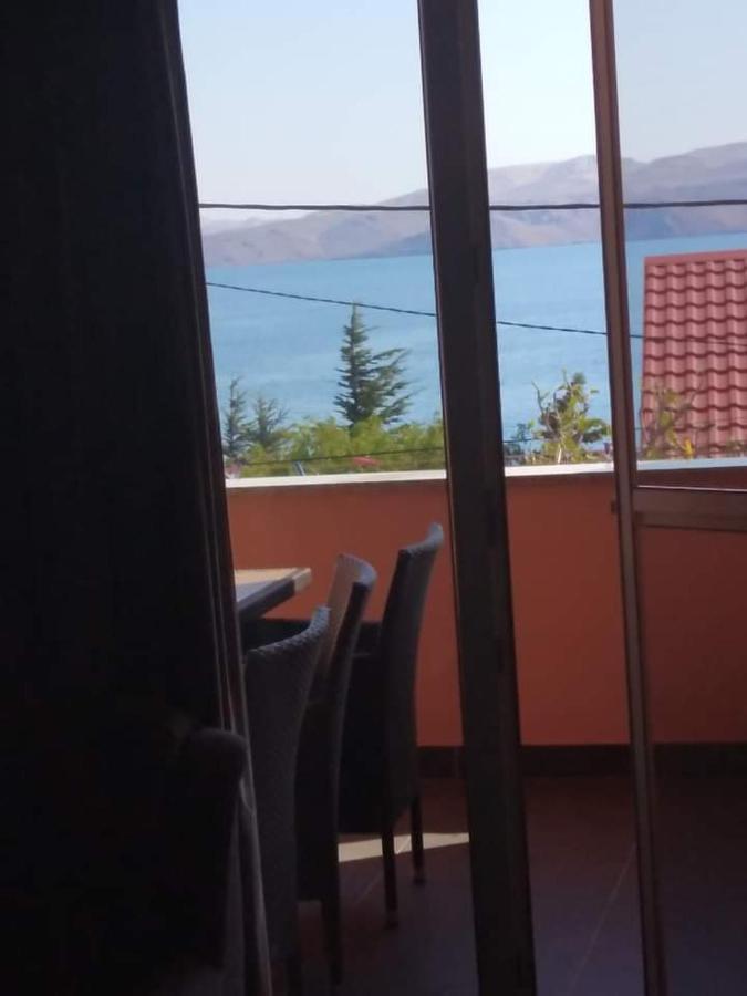 Apartmani Ivankovic Karlobag Εξωτερικό φωτογραφία