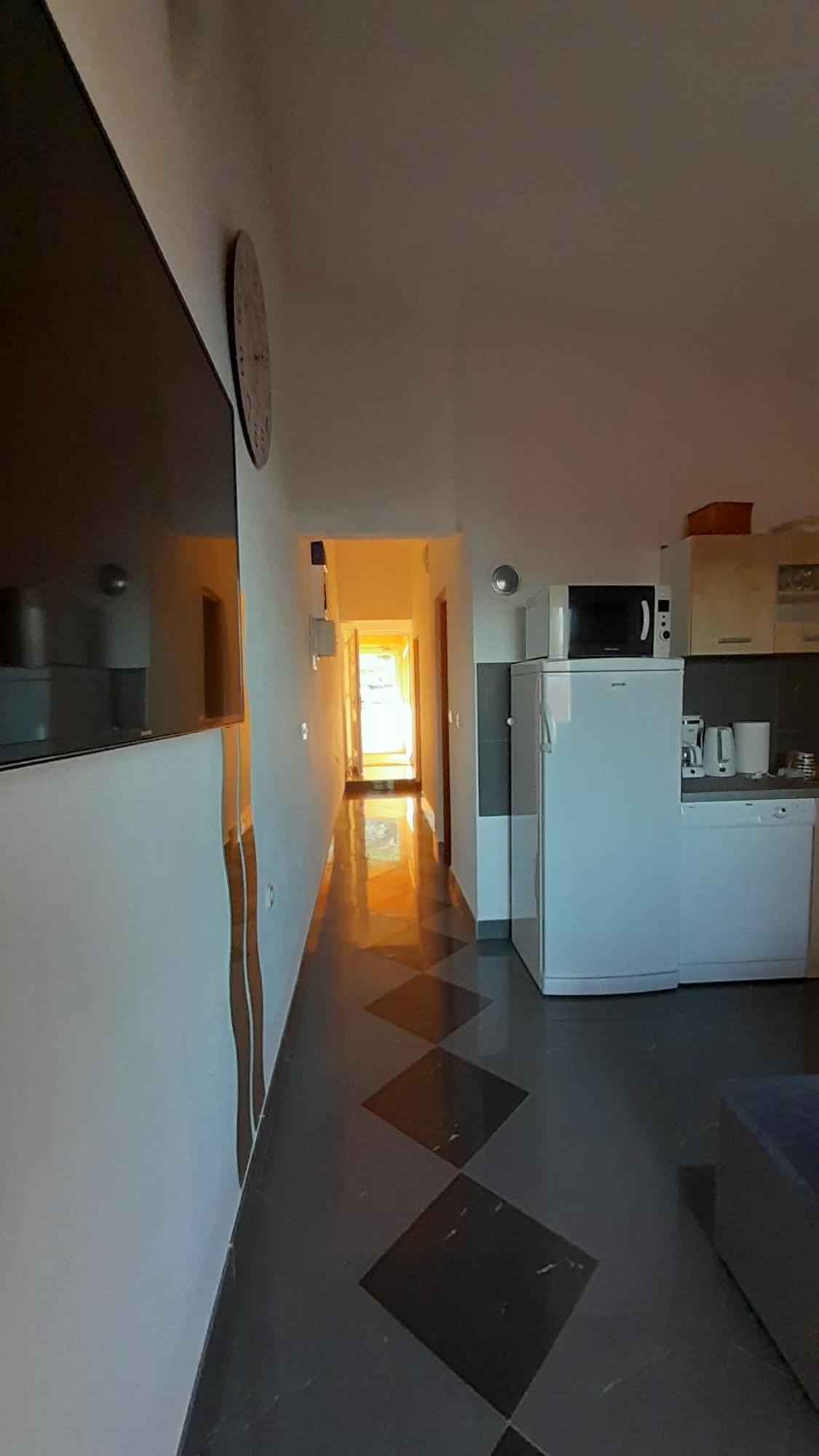 Apartmani Ivankovic Karlobag Δωμάτιο φωτογραφία